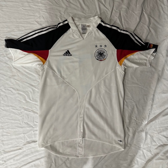 Germany 2004/05 Home Soccer Jersey - Picture 2 of 5